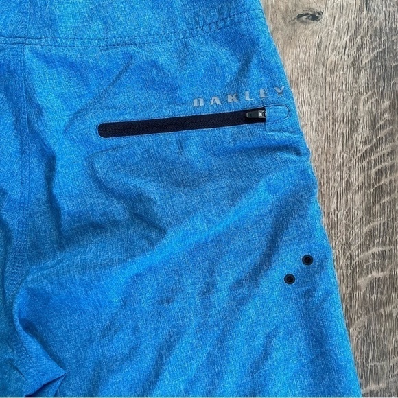 Oakley Boardshorts - Picture 3 of 7